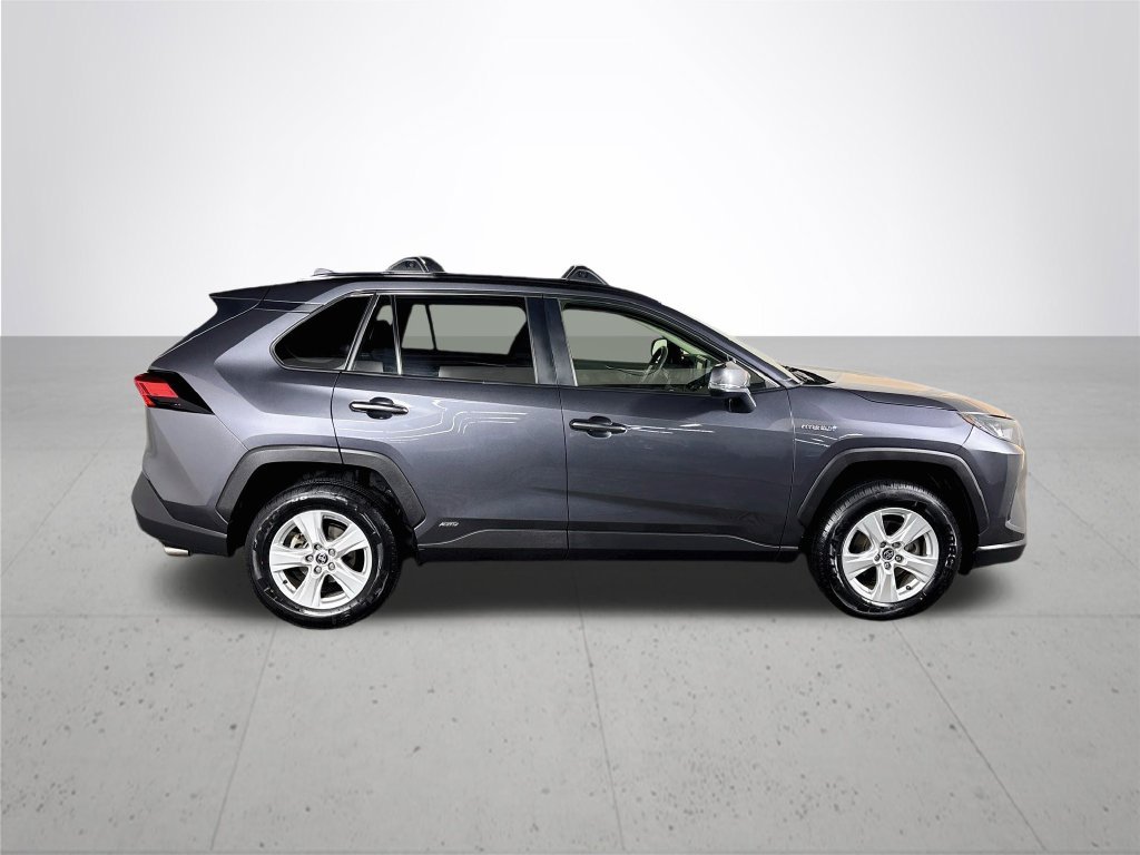 Used 2020 Gray Toyota LE image 5