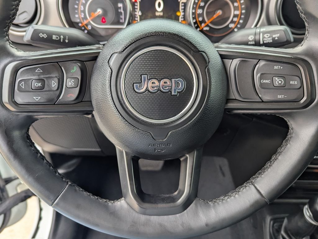 Used 2022 White Jeep Willys 4x4 image 5