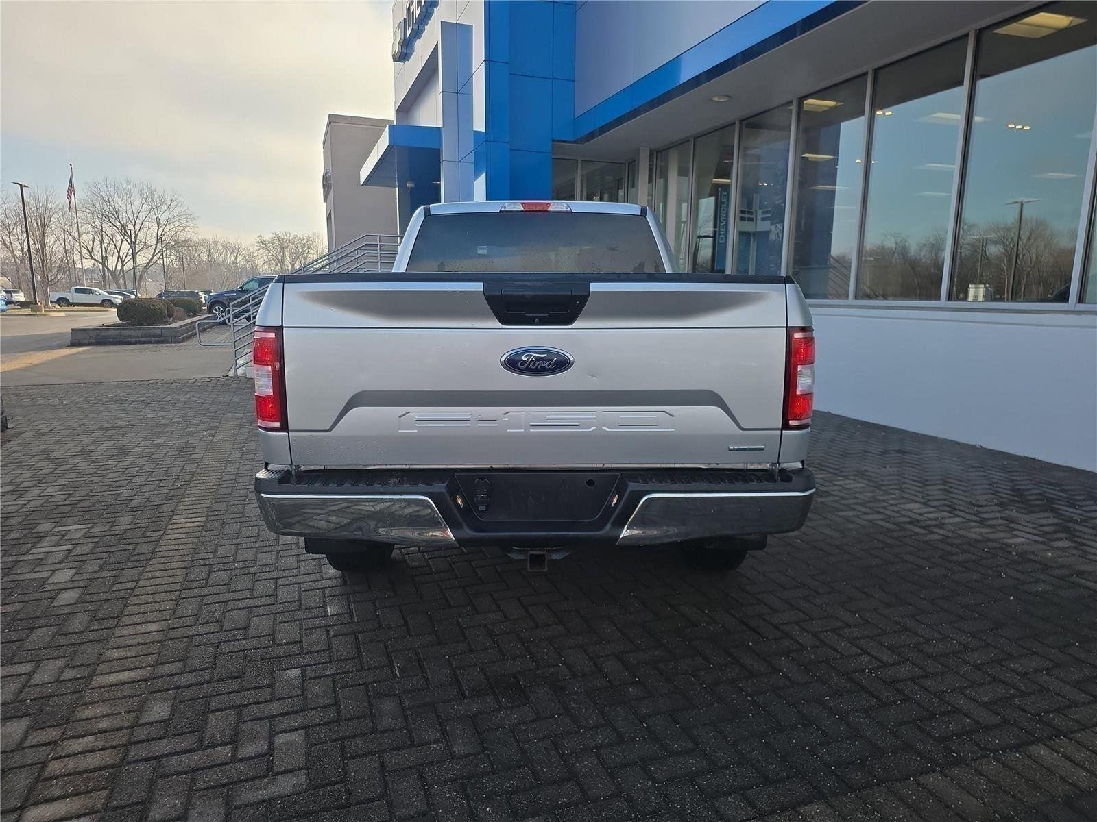 Used 2018 Ingot Silver Metallic Ford XLT image 4