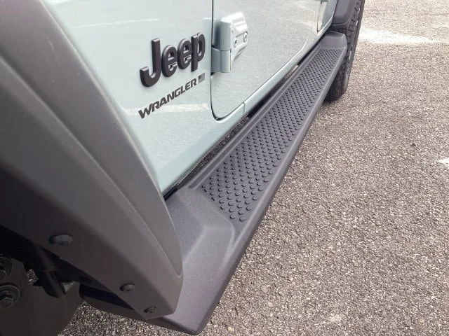 New 2026 Earl Clearcoat Jeep 4-DOOR SPORT S image 17