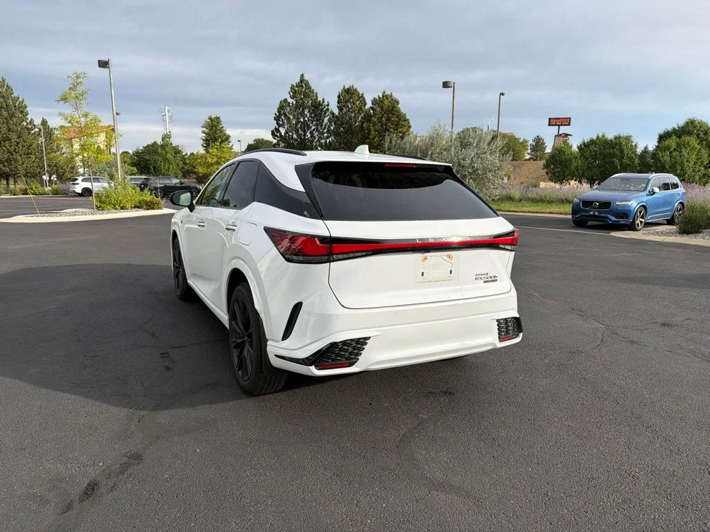 Used 2023 Ultra White Lexus 500h F SPORT Performance image 3