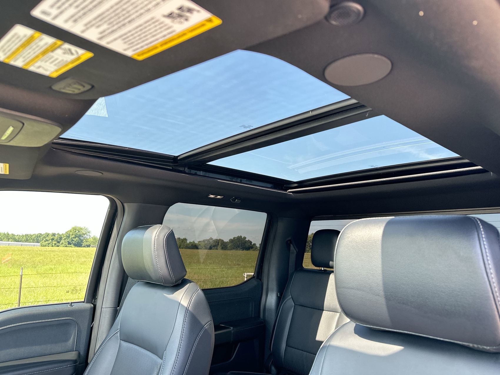 Used 2025 Black Metallic Ford LARIAT image 23