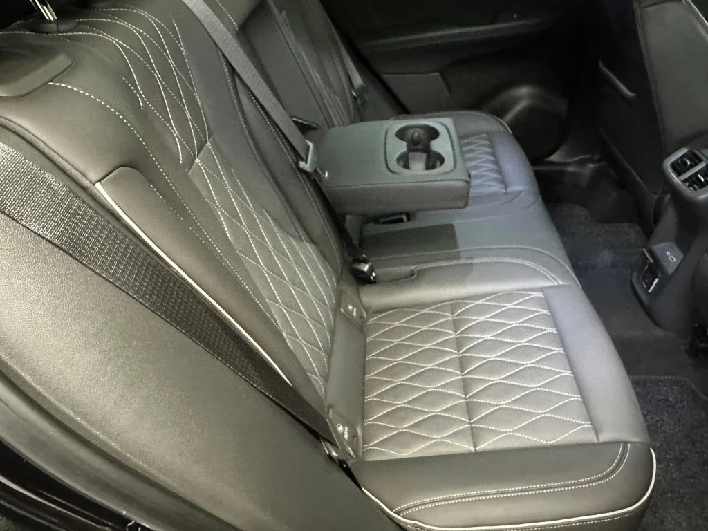 Used 2023 Ebony Twilight Metallic Buick Avenir image 35