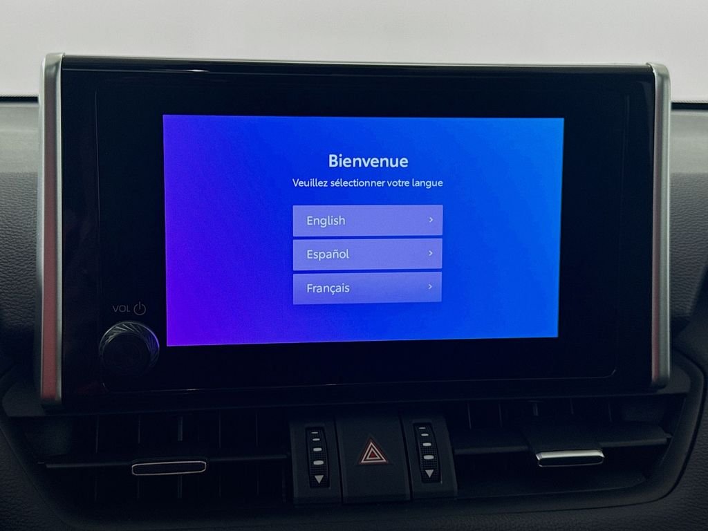 Used 2025 Wind Chill Pearl Toyota XLE Premium image 14