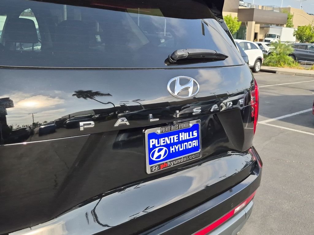 Used 2024 Black Hyundai Limited image 10