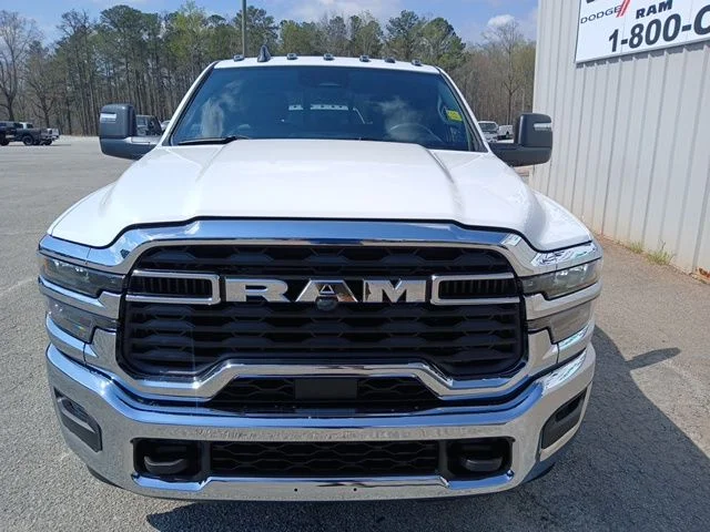 New 2026 Bright White Clear-Coat Exterior Paint RAM Tradesman image 10