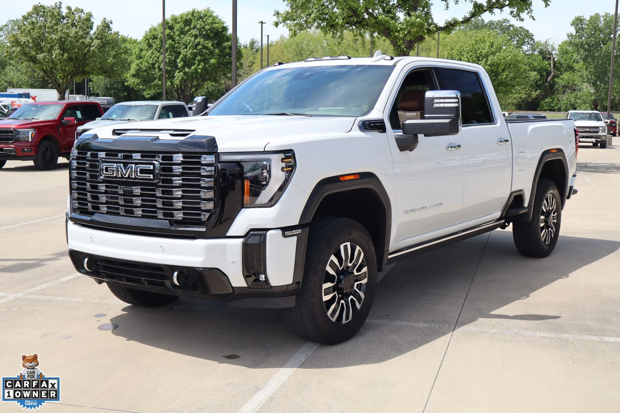 Used 2025 White GMC Denali Ultimate image 8