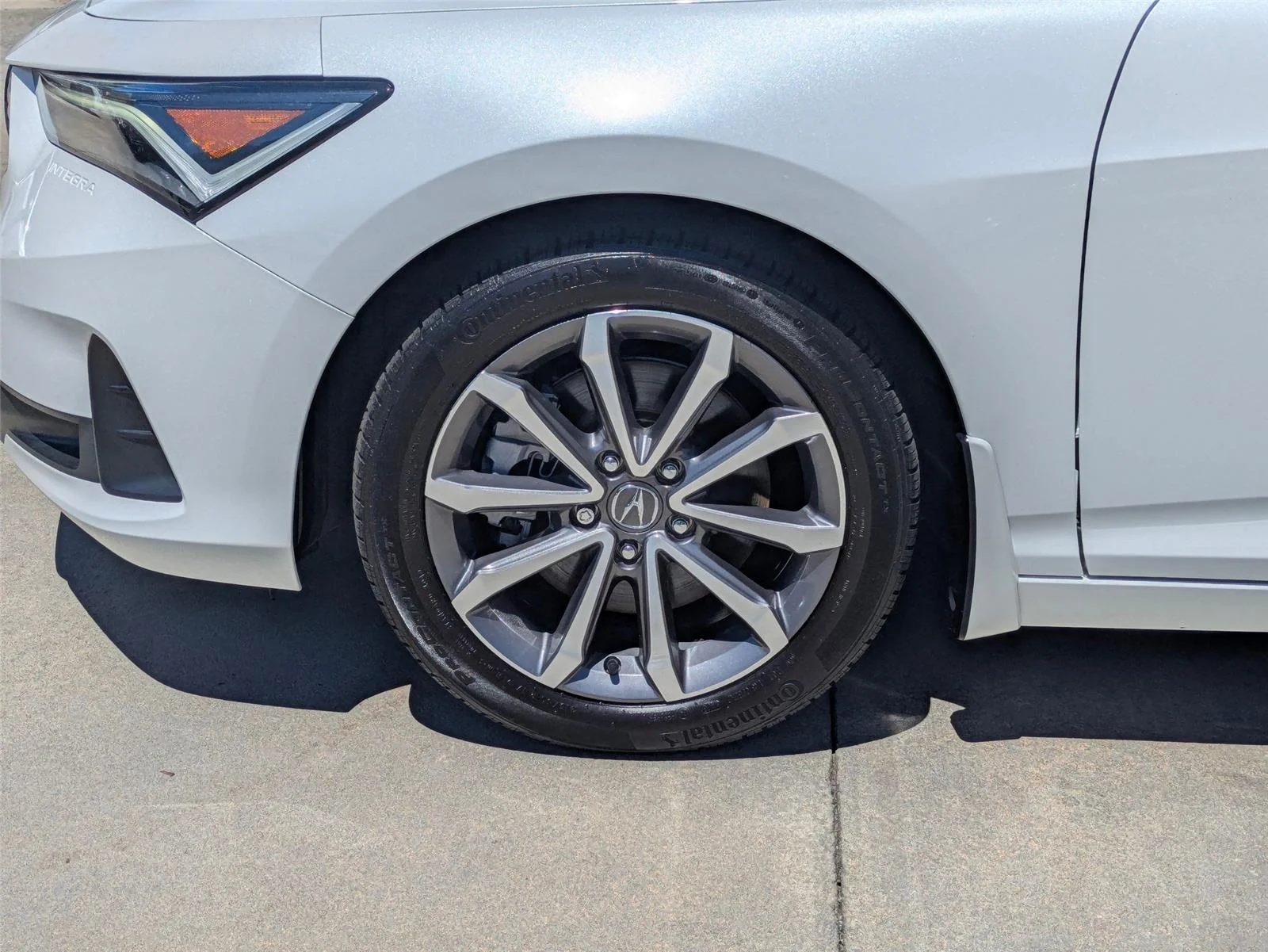 Used 2024 Platinum White Pearl Acura  image 10