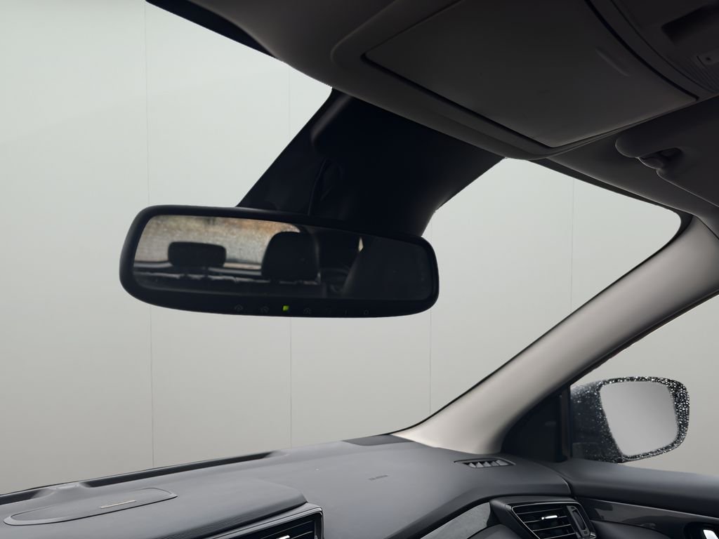 Used 2022 Magnetic Black Pearl Nissan SL image 24