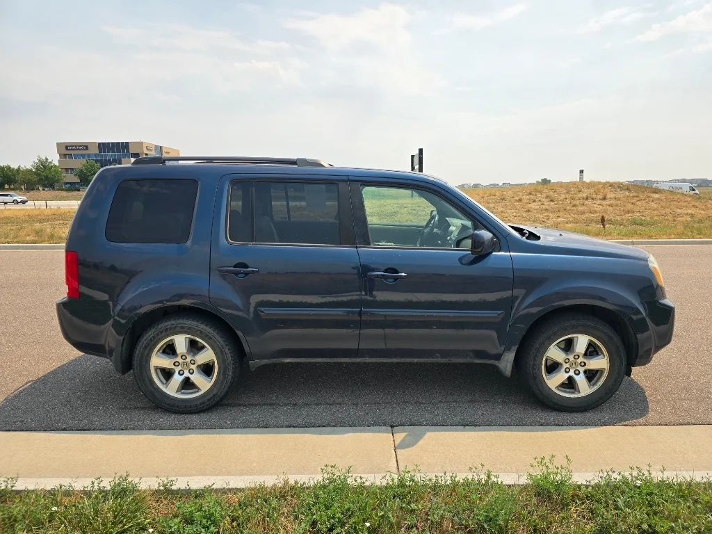 Used 2009 White Honda EX image 6