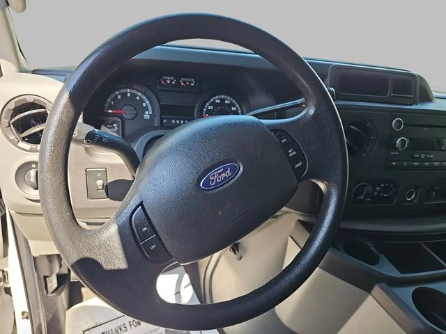 Used 2010 White Ford XLT image 11