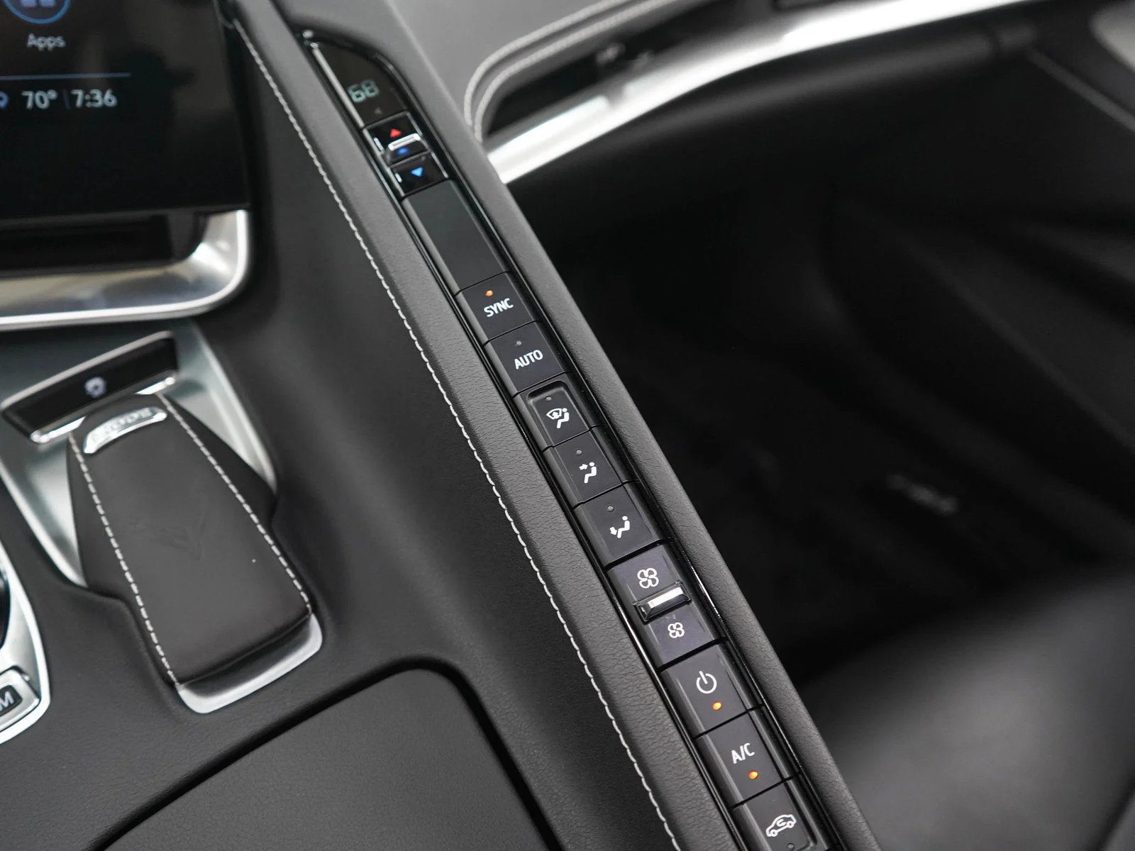Used 2023  Chevrolet 1LT image 21