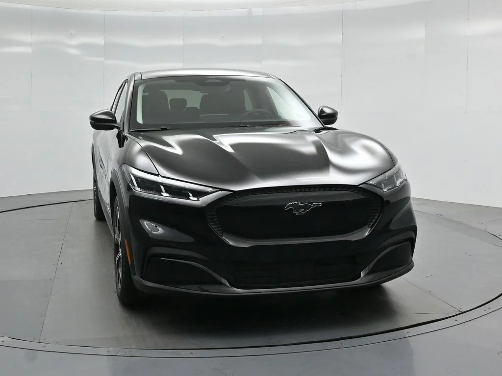 New 2026 Shadow Black Ford Select image 52