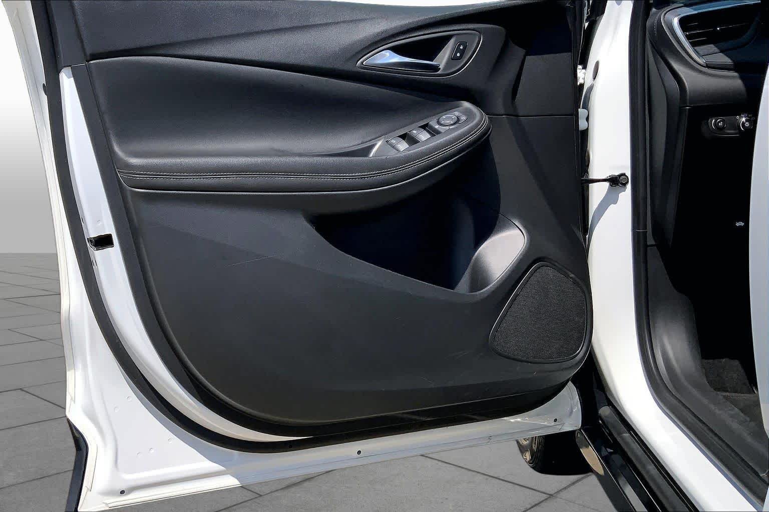Used 2024 Summit White Buick Sport Touring image 21