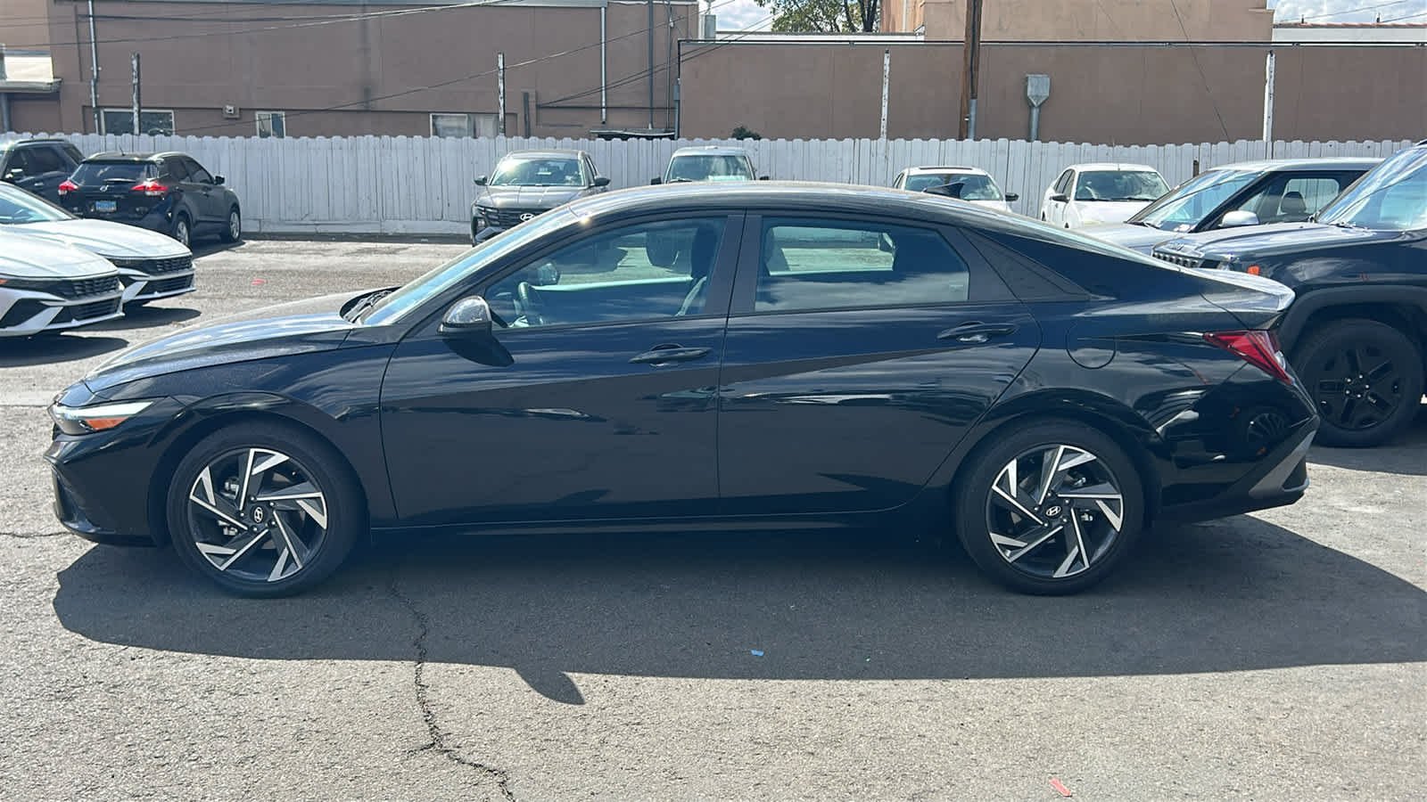 Used 2025 Abyss Black Hyundai SEL Sport image 8