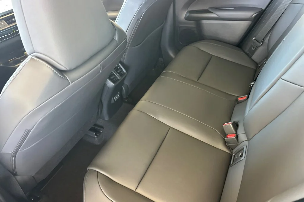 New 2026 Cloudburst Gray Lexus UX 300h PREMIUM image 12