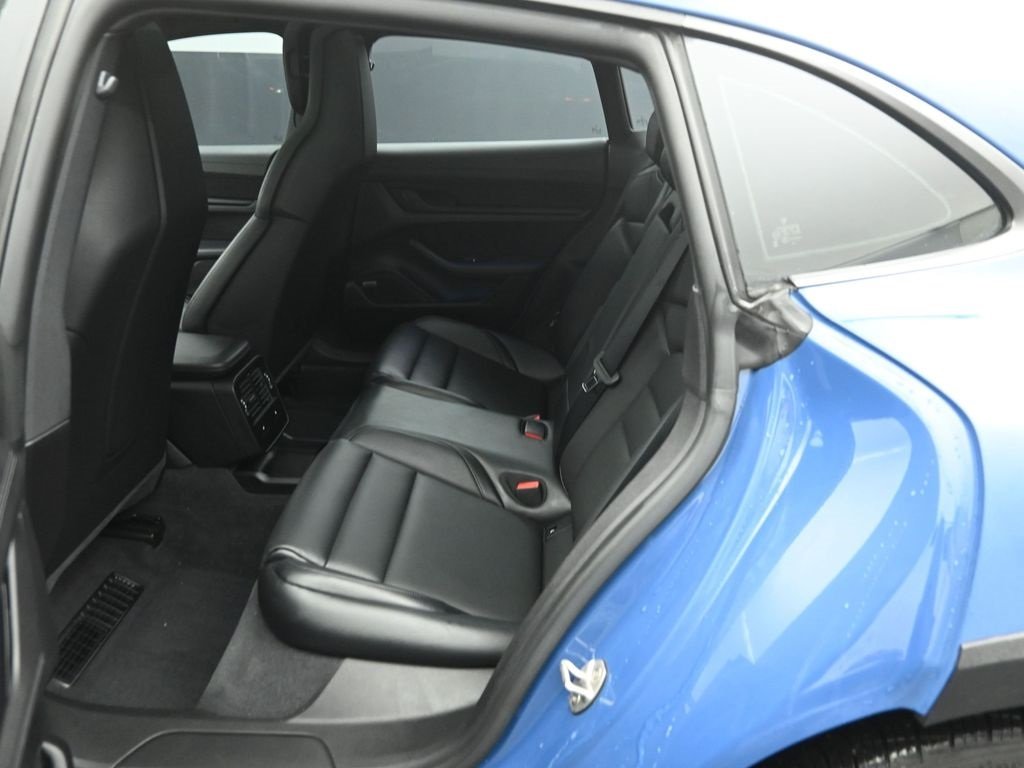 2024 PORSCHE TAYCAN - Image 20