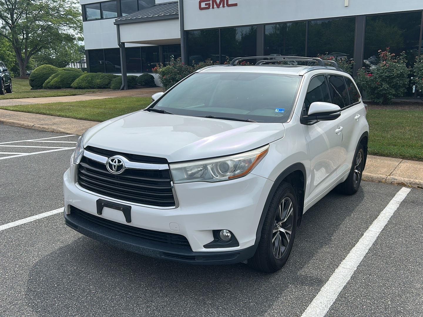 Used 2016 Blizzard Pearl TOYOTA  image 1