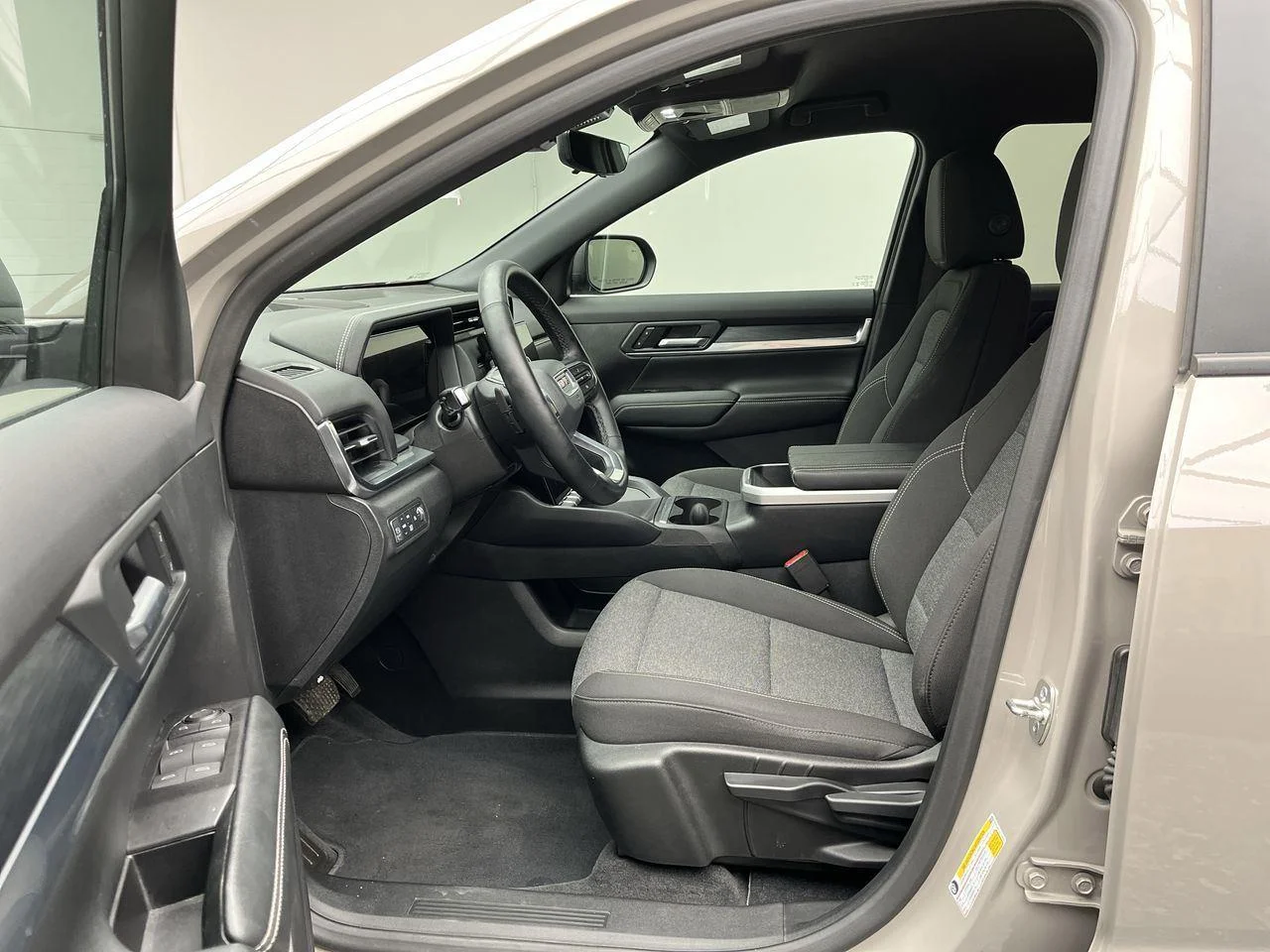 Used 2025 Riverstone Metallic GMC Elevation image 2
