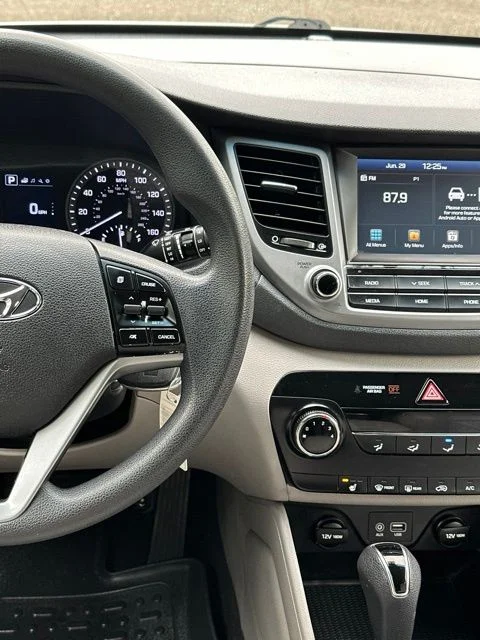 Used 2018 Molten Silver Hyundai SEL image 28