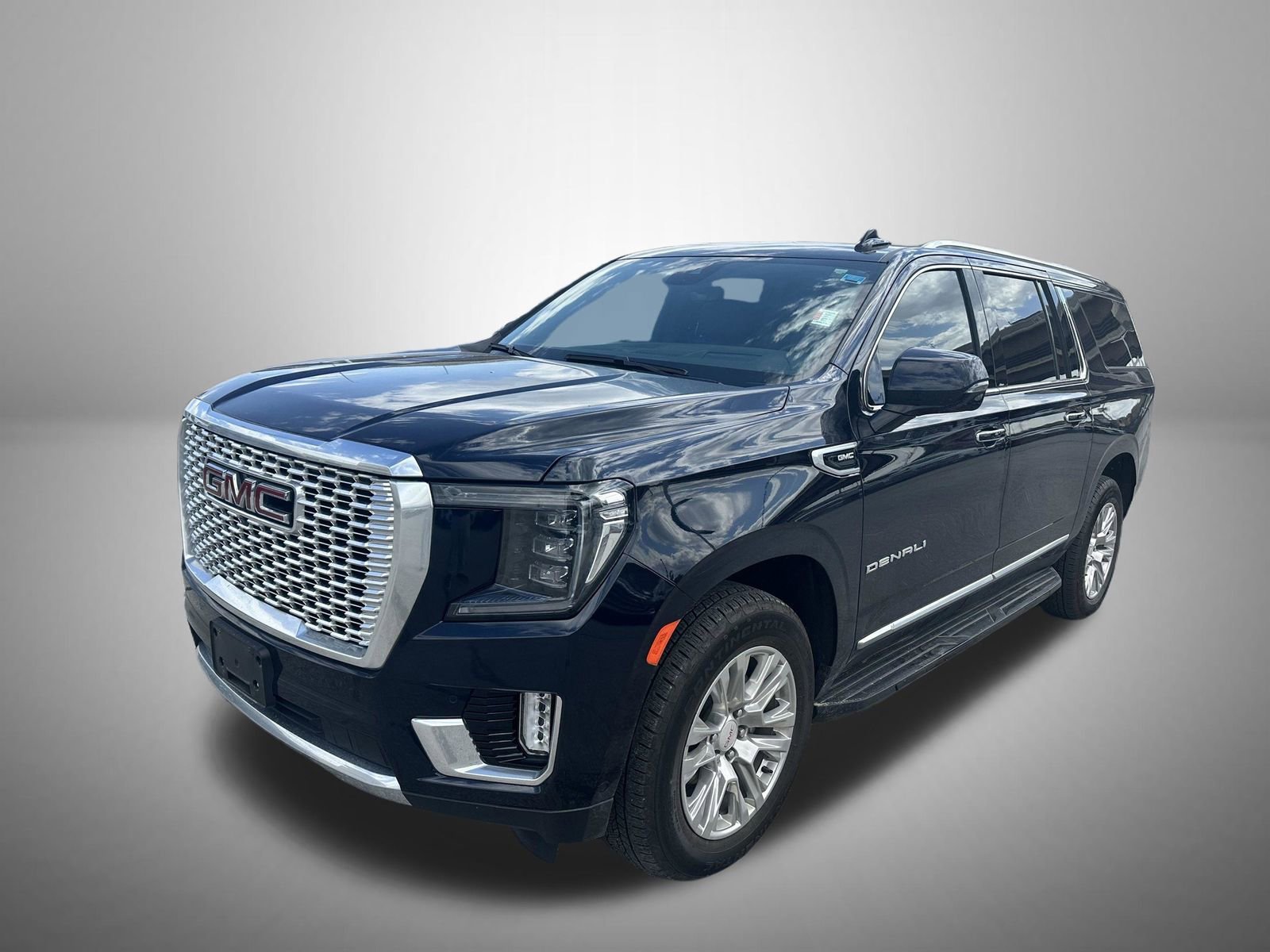 2023 GMC Yukon Denali AWD's photo