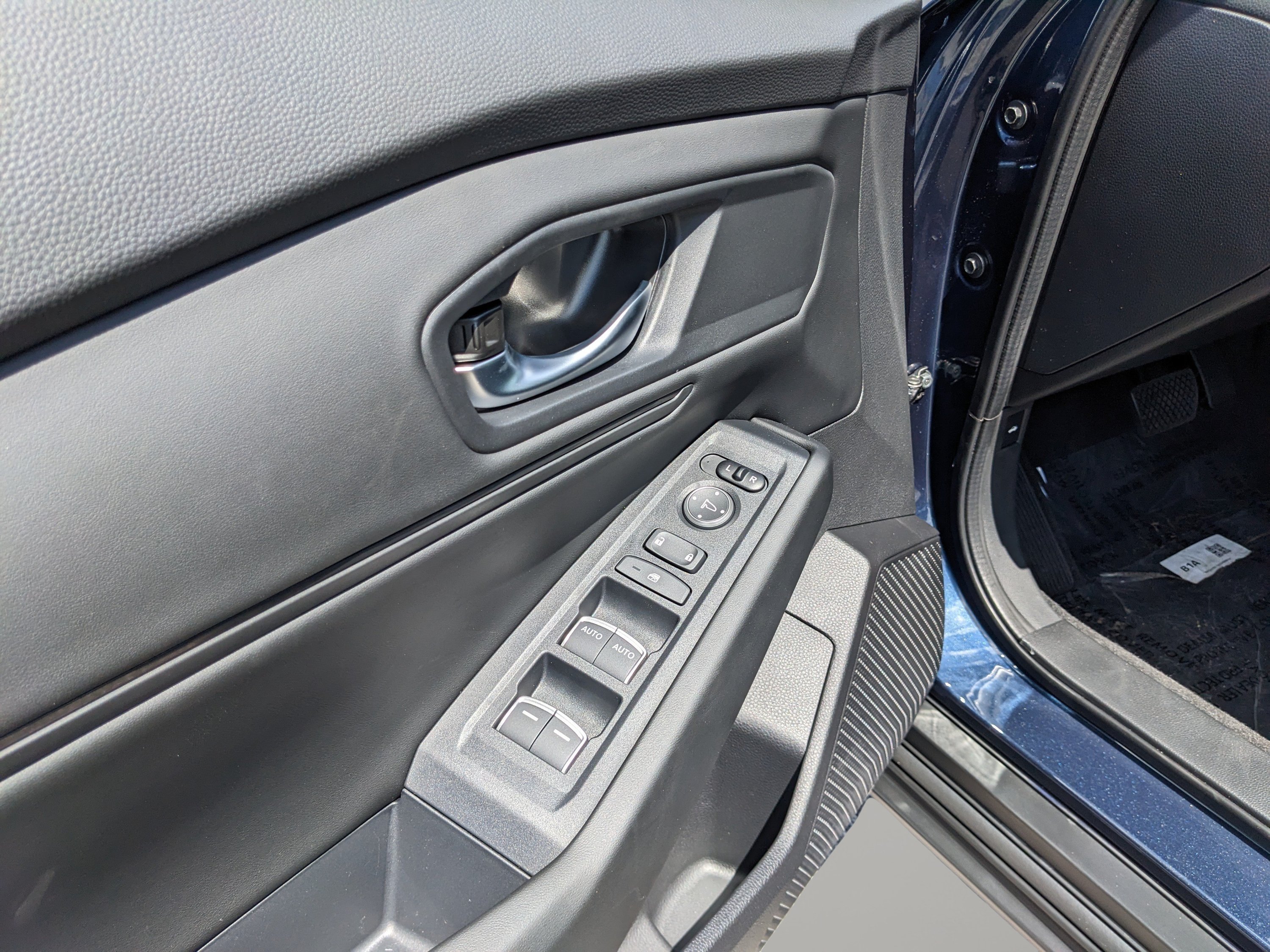 New 2026 Canyon River Blue Metallic Honda SE image 21