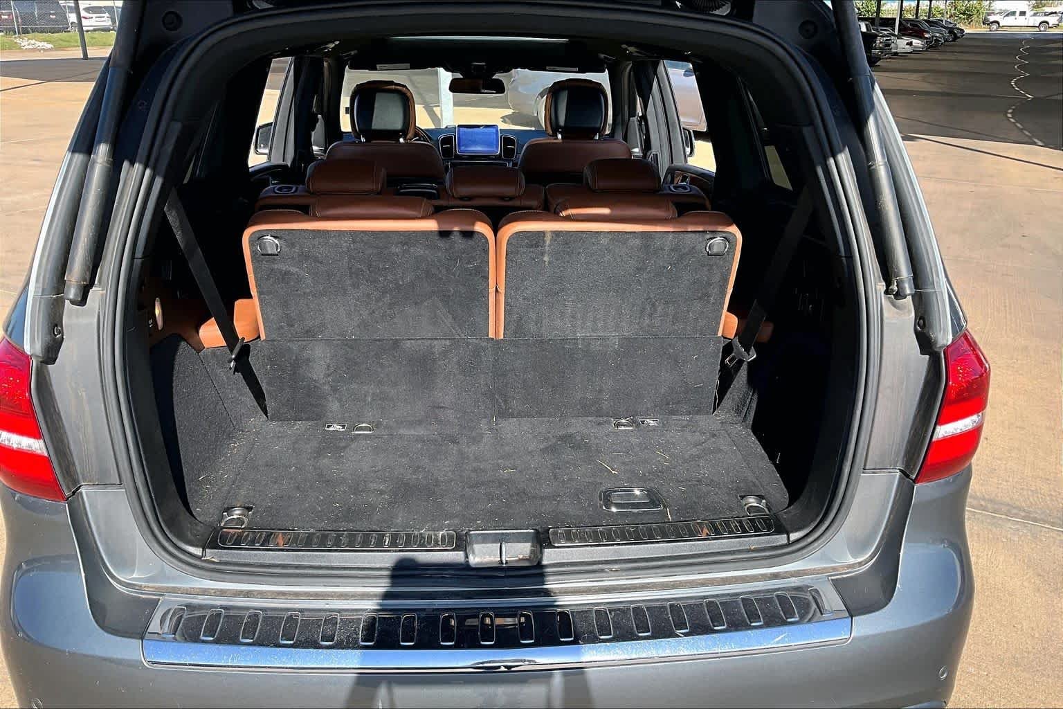 Used 2018 Selenite Grey Metallic Mercedes-Benz GLS 550 image 32
