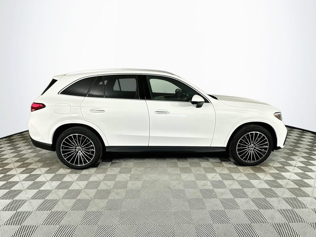 New 2027 Polar White Mercedes-Benz GLC 350e image 42