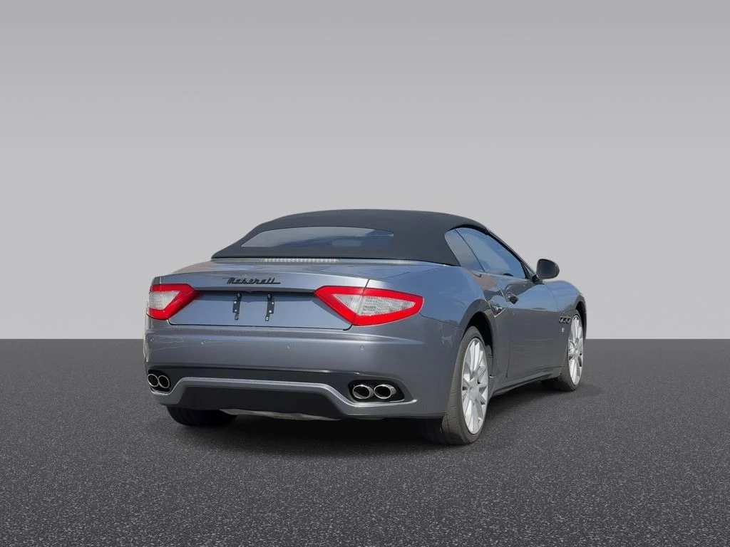 Used 2014  Maserati Base image 4