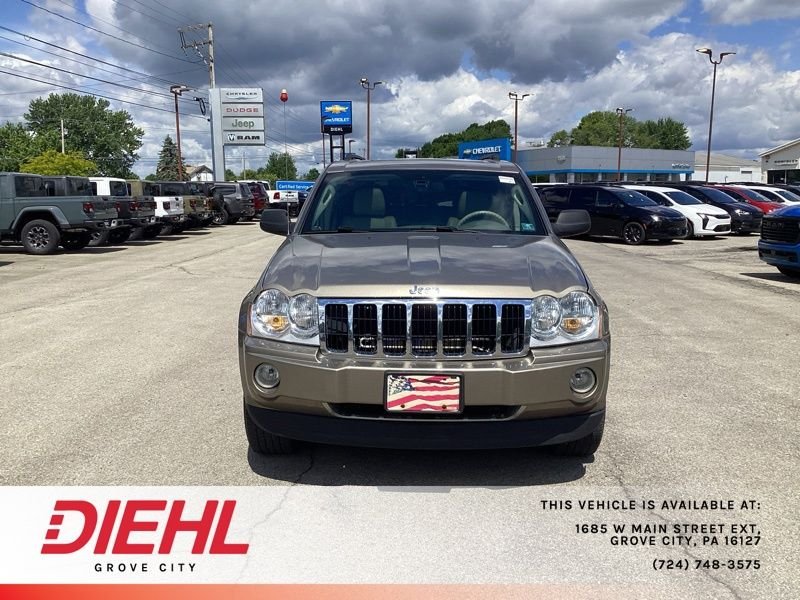 Used 2006 Beige Jeep Limited image 2