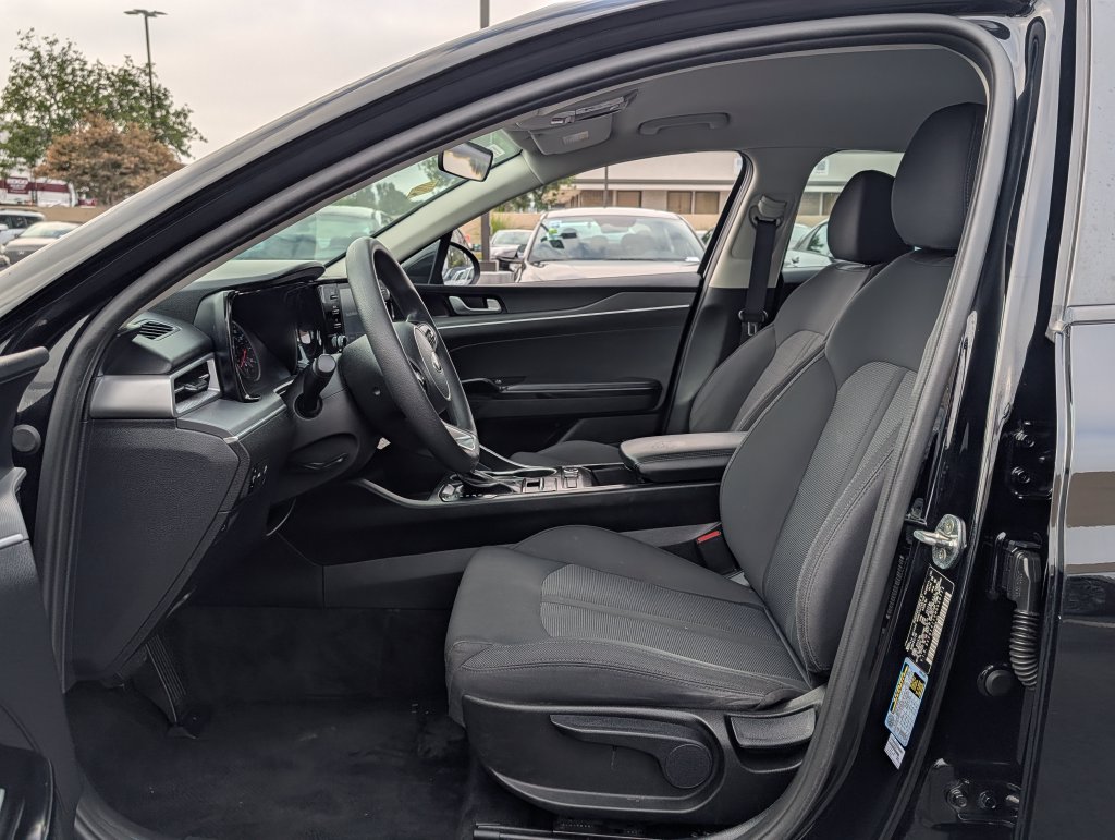2021 Kia K5 LXS - Photo 10
