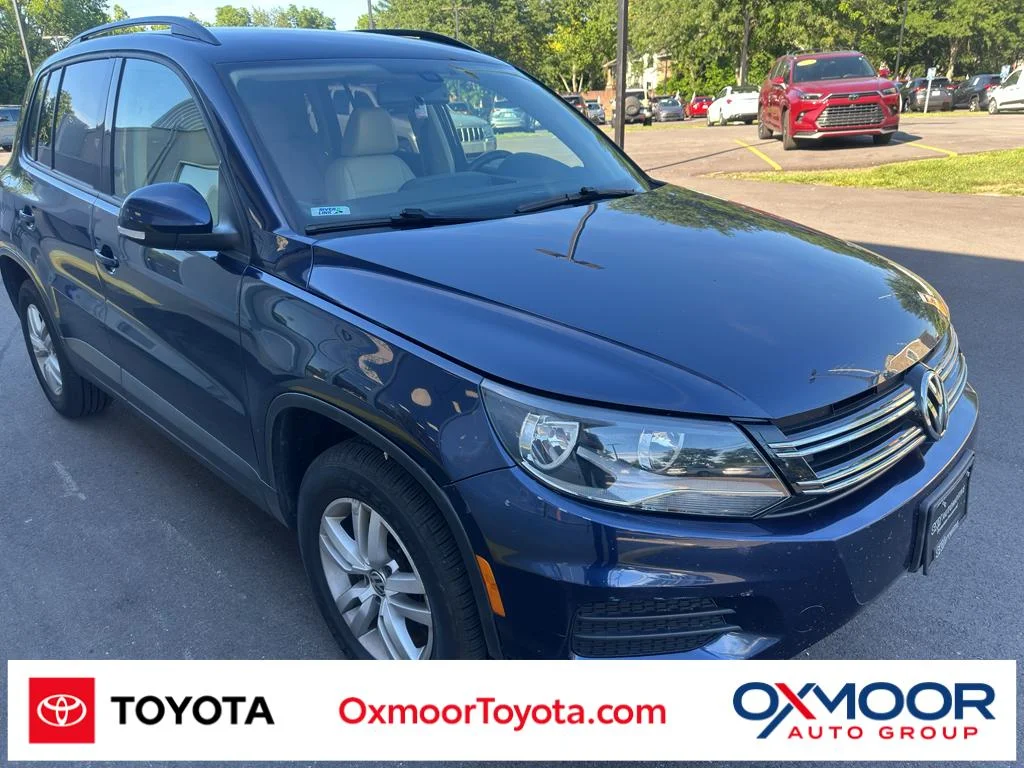 2016 Volkswagen Tiguan 2.0T S's photo