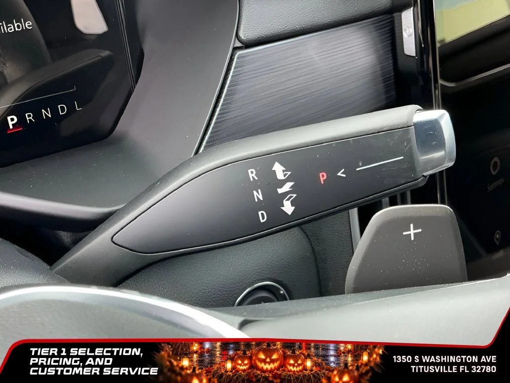 New 2026 Sterling Metallic GMC Elevation image 29