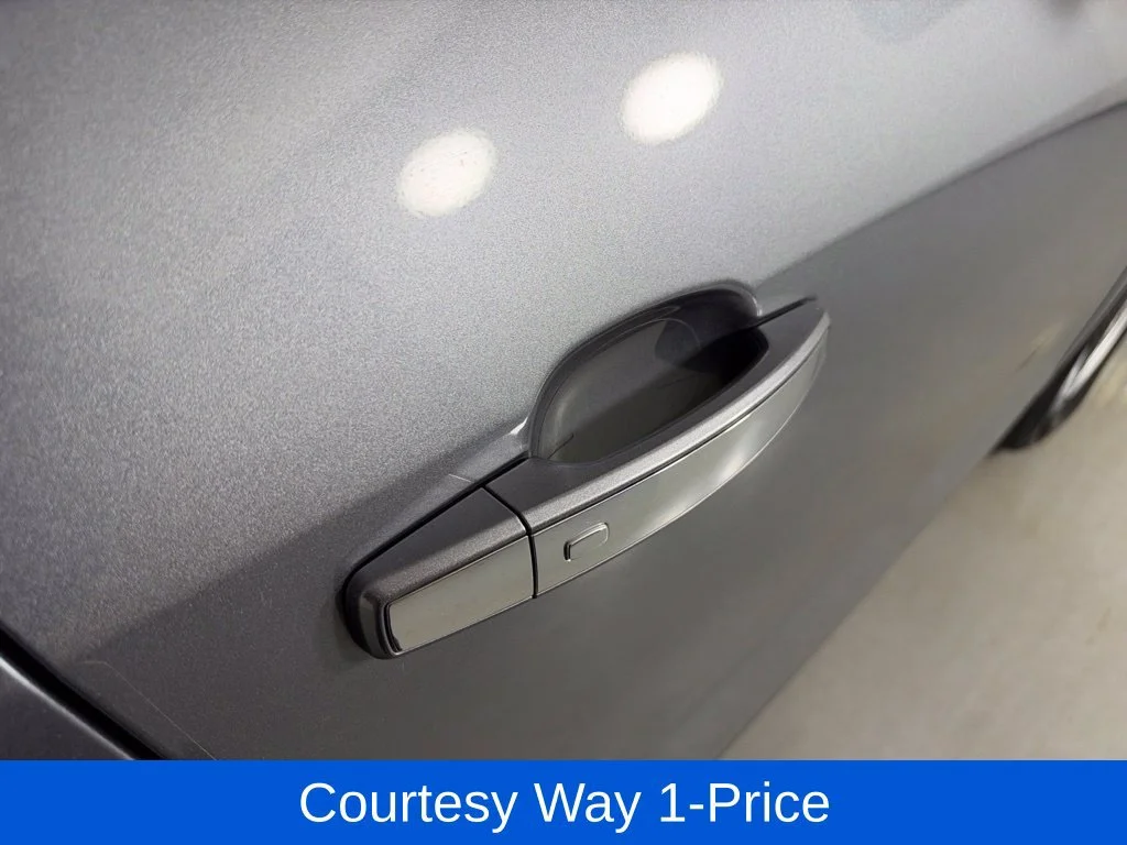 Used 2019 SATIN STEEL METALLIC Chevrolet LT image 13