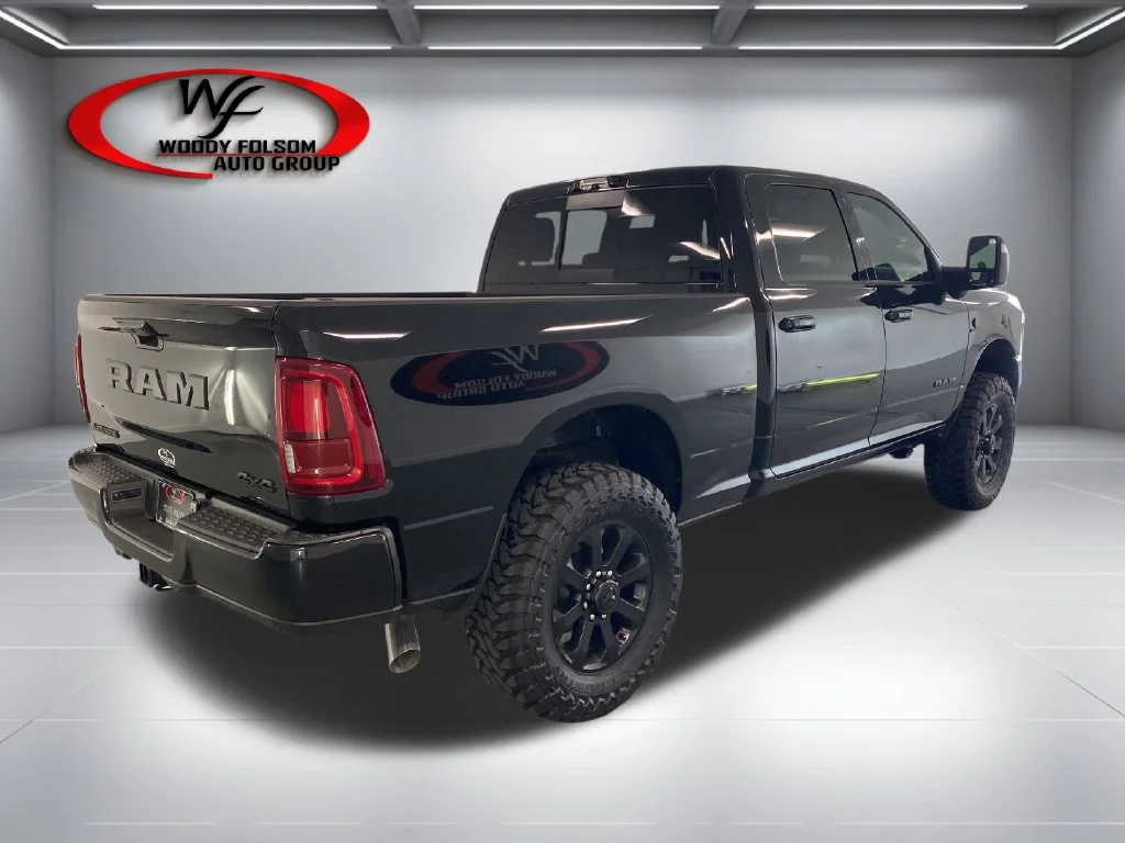 New 2026 Diamond Black Crystal Pearl-Coat Exterior Paint RAM Laramie image 6