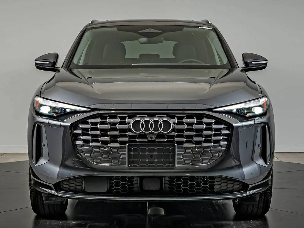 Used 2025 Manhattan Gray Metallic Audi 2.0T Premium Plus image 2