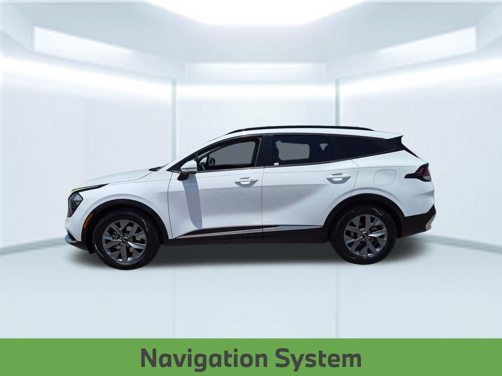 Used 2023 White Kia SX image 2
