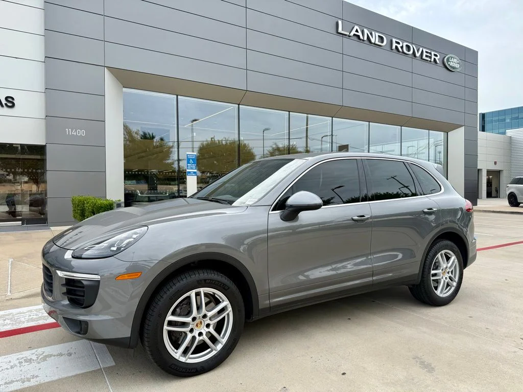 2018 Porsche Cayenne's photo