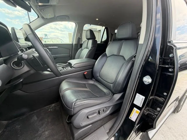 Used 2023 Gray Honda EX-L image 10