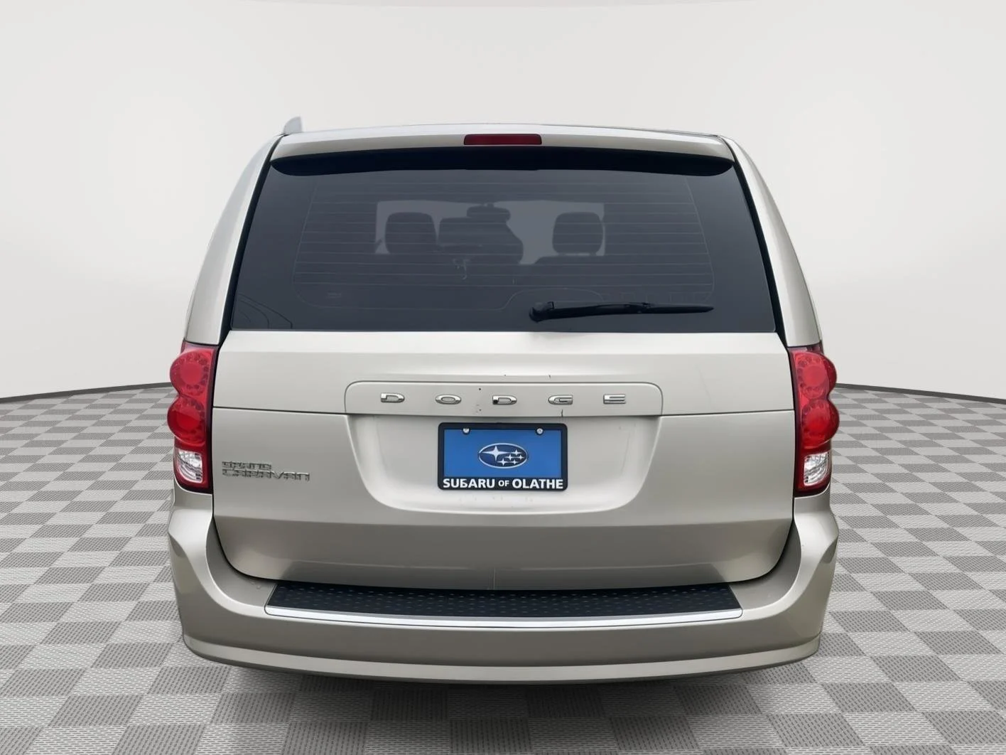 Used 2015 Cashmere/Sandstone Pearlcoat Dodge American Value Pkg image 5