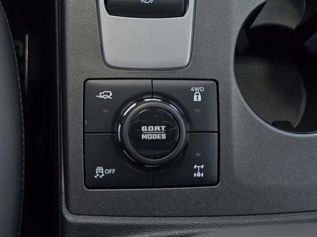 New 2026 Oxford White Ford Badlands® image 28