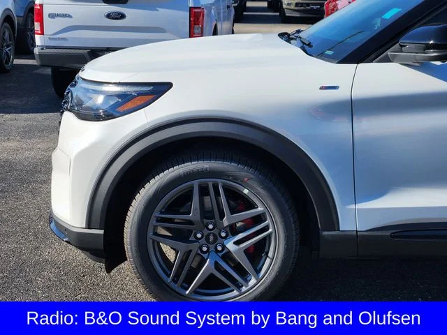 2026 Ford Explorer ST-Line - Photo 9