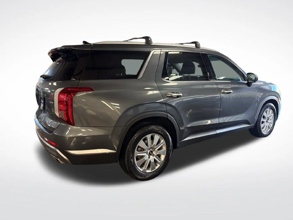 Certified Used 2025 Gray Hyundai SEL image 5