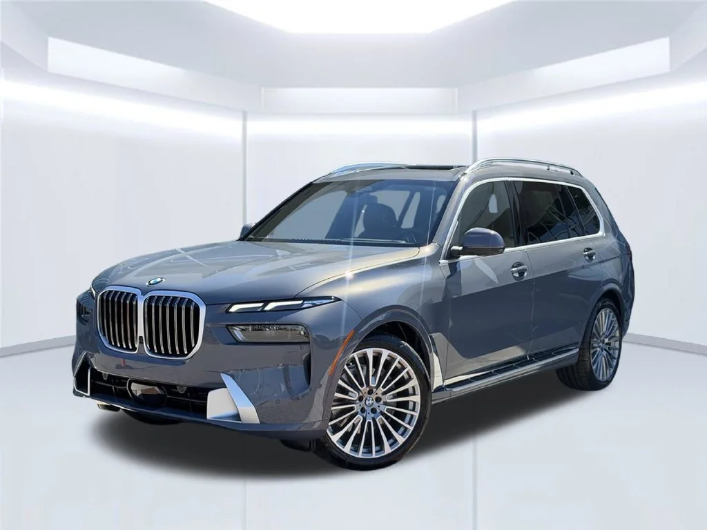 2027 BMW X7