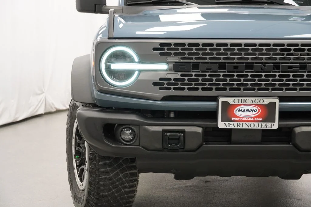 Used 2023 Gray Ford Badlands image 6