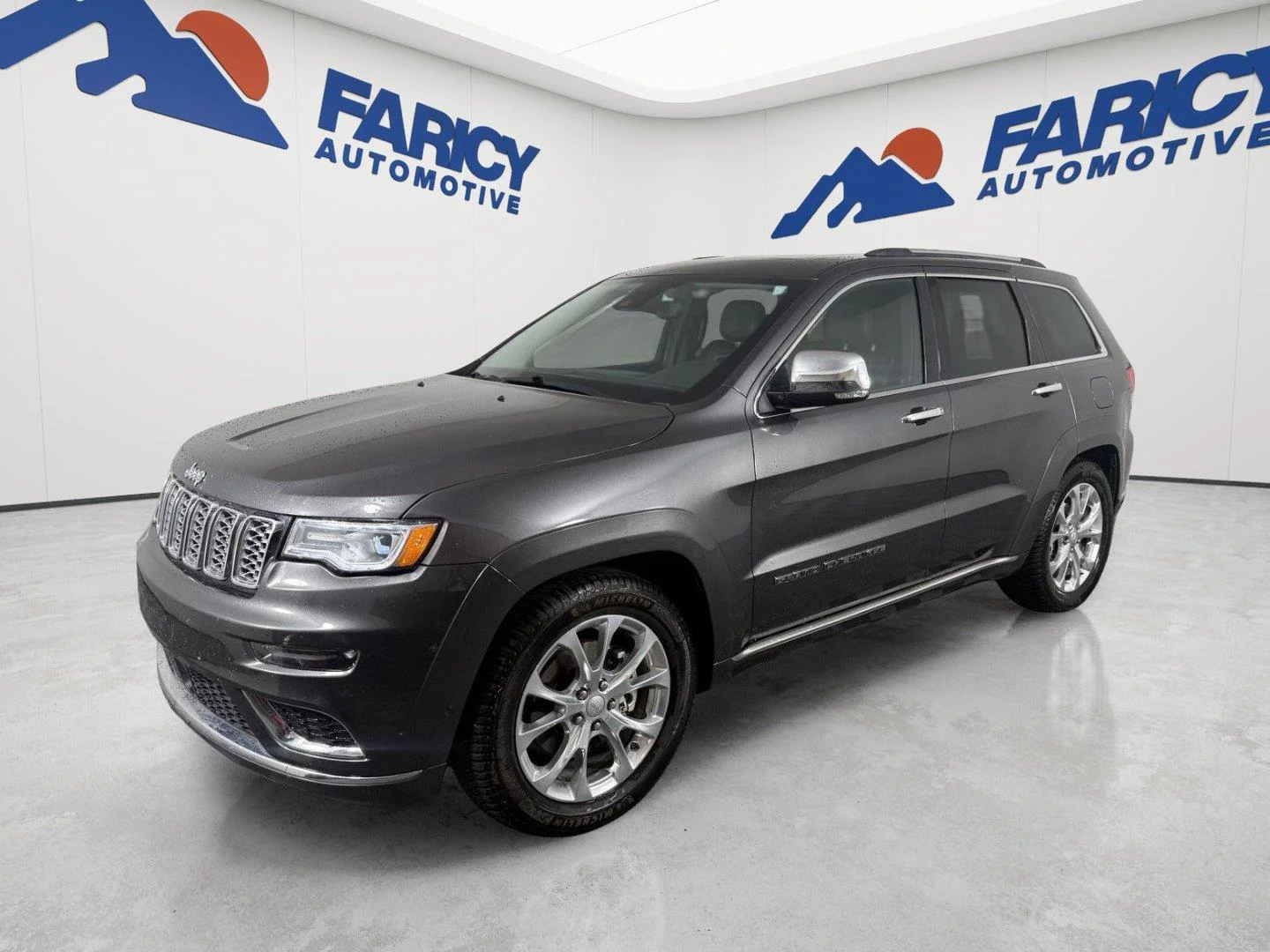 Used 2021 Granite Crystal Metallic Clearcoat Jeep Summit image 2