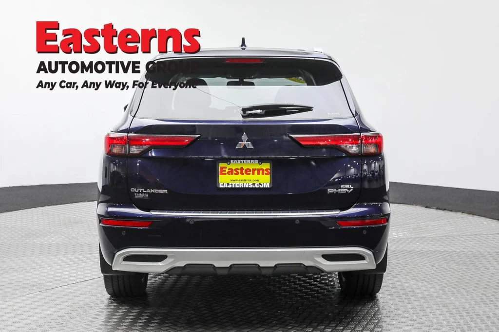Used 2023 Blue Mitsubishi SEL image 6