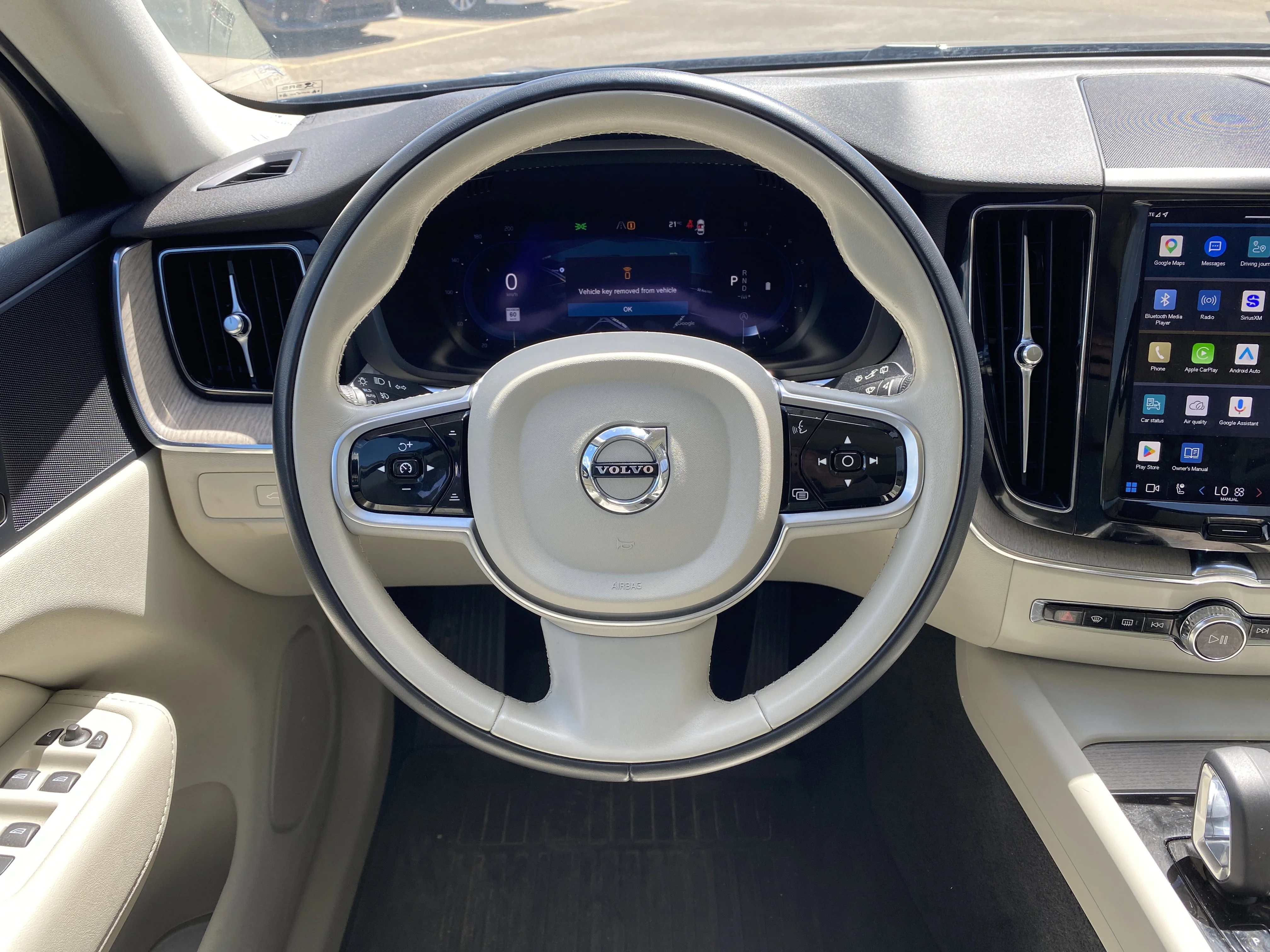 Certified Used 2024 Blue Volvo Plus Dark Theme AWD * 360 CAMERA * PANORAMIC SUNROOF * SAFETY PLUS * image 11