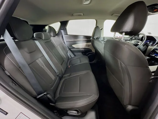 Used 2024 White Hyundai SEL image 40