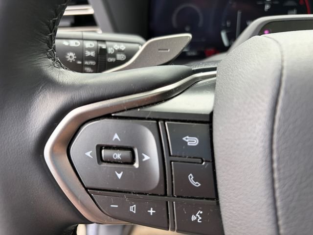 Used 2025  Lexus 550 Luxury+ image 30